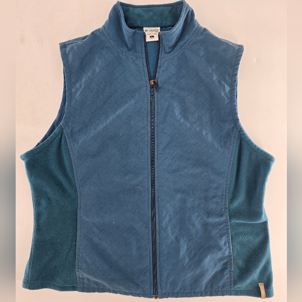 Columbia Blue‎ Vest